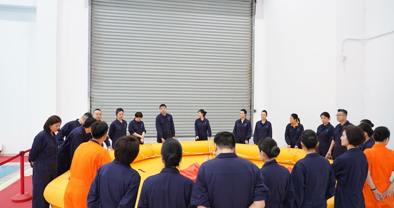 3. C909應(yīng)急救援指揮機(jī)改裝差異訓(xùn)練.jpg